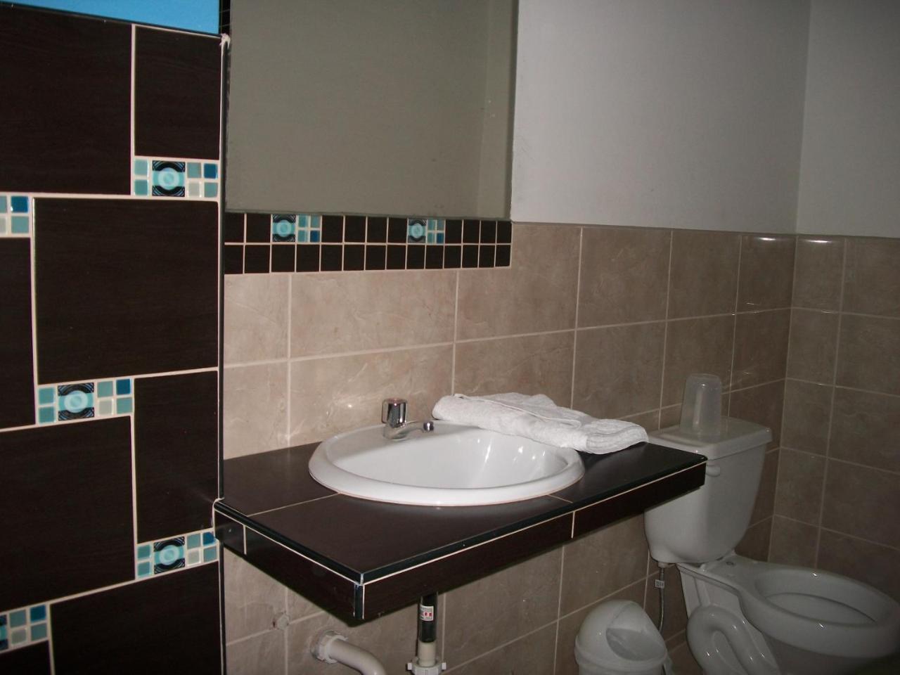 Suites El Parque Lima Ngoại thất bức ảnh