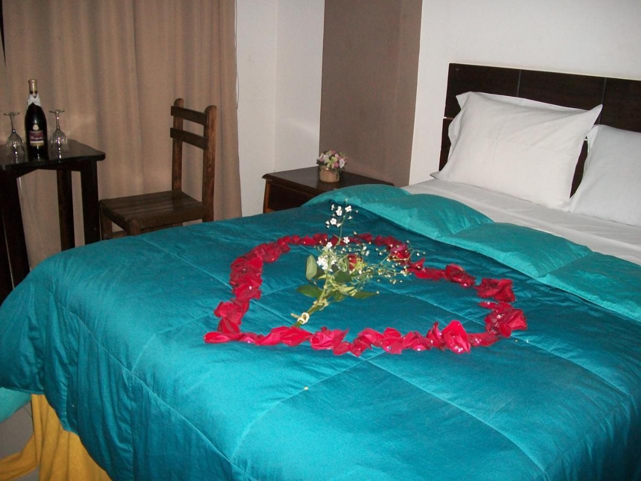 Suites El Parque Lima Ngoại thất bức ảnh